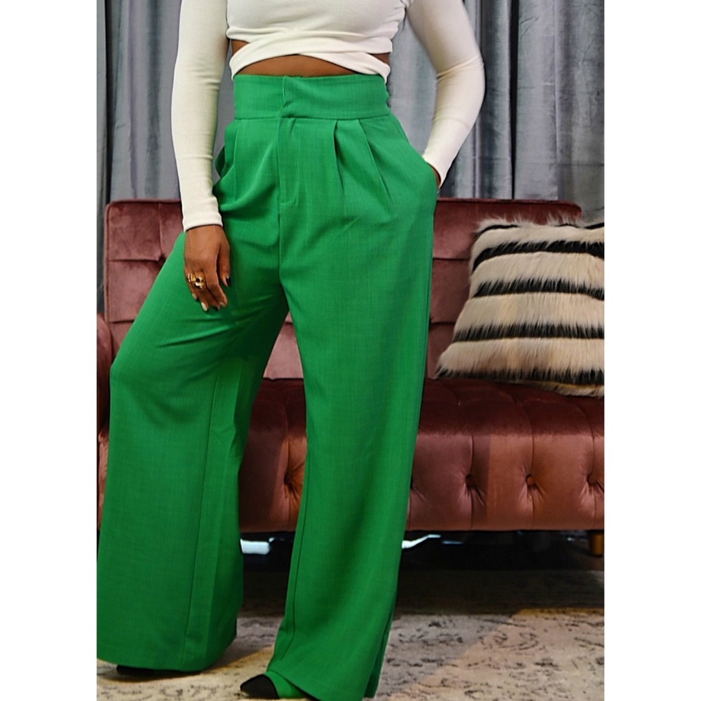 Wide Leg Woven Pants in Green